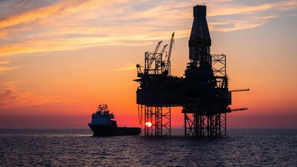 Рекордний простій нафтопереробки в Росії через удари українських дронів